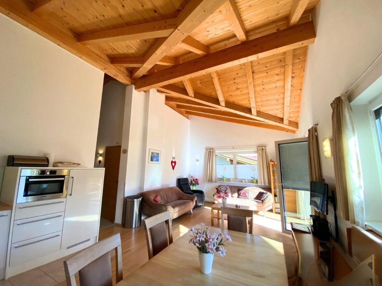 Haus Christine Apartment Neukirchen am Grossvenediger Bagian luar foto